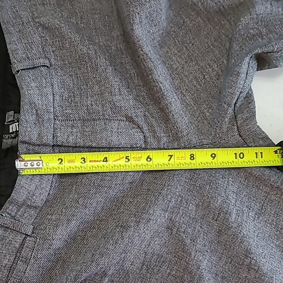 Kut from the Kloth Grey Blend Ankle Pants size 12 - Picture 8 of 8